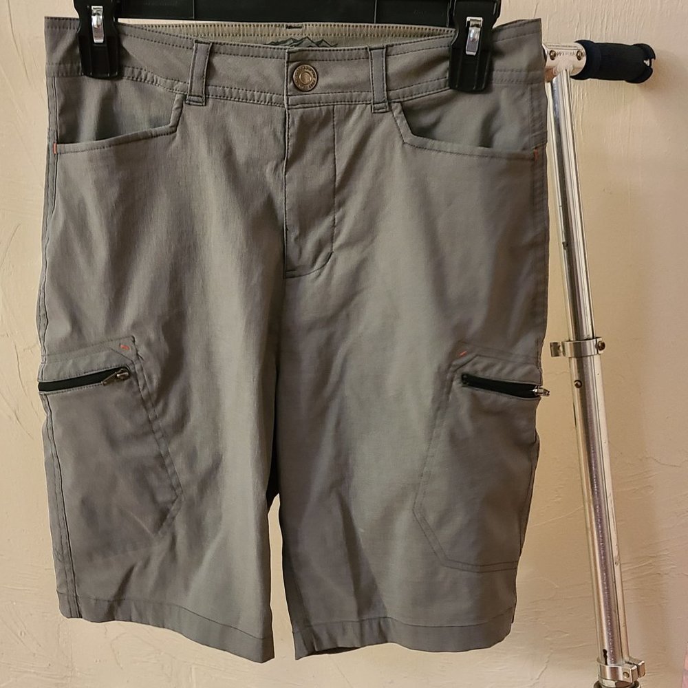Boys Rugged Elements w/Zipper Cargo shorts Size 14
